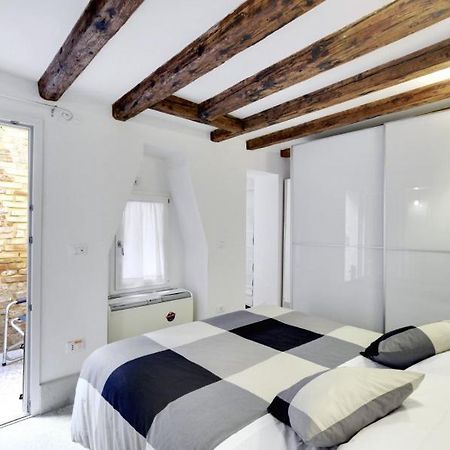 Cozy Apartment Up To 4 In Biennale Giardini By Bricola Apartments Venezia Eksteriør bilde