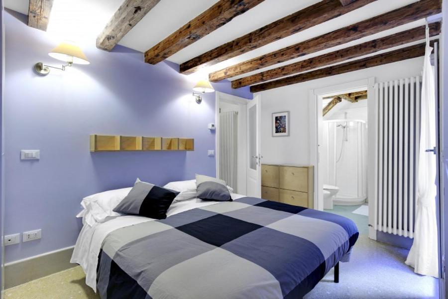 Cozy Apartment Up To 4 In Biennale Giardini By Bricola Apartments Venezia Eksteriør bilde
